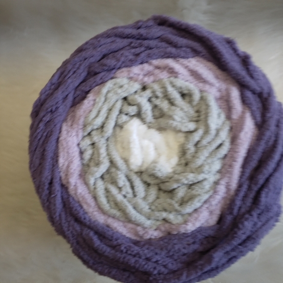 YARN Stitch Studio by Nicole In Macaroon Lilac, 10.5 Ounces - Picture 3 of 7